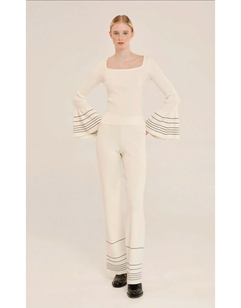 KNIT BLOUSE WITH LONG BELL SHAPED SLEEVES OFF WHITE