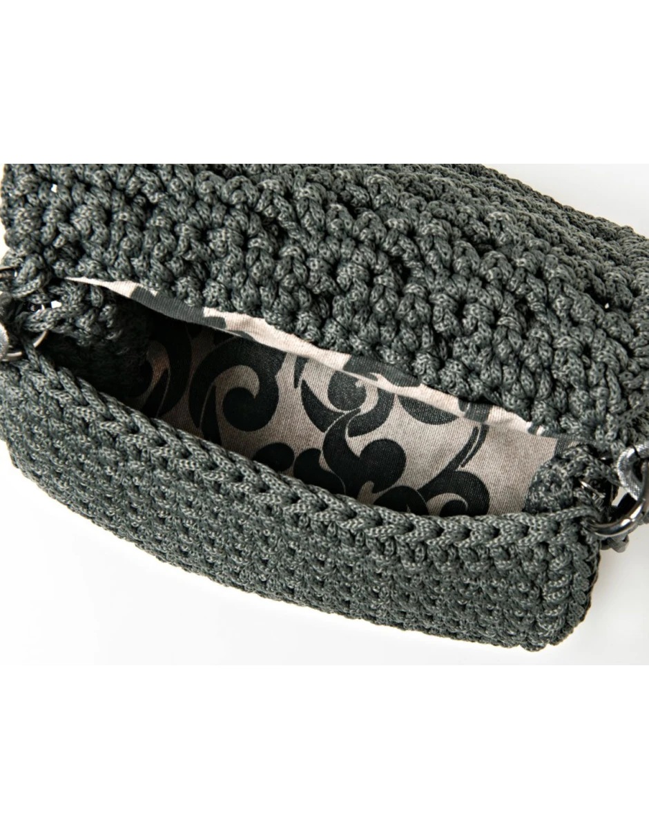 ΤΣΑΝΤΑ ΧΕΙΡΟΠΟΙΗΤΗ ΣΚΟΥΡΟ ΓΚΡΙ ΜΕΣΑΙΑ ΜΕ ΜΕΤΑΛΛΙΚΗ ΜΑΥΡΗ ΑΛΥΣΙΔΑ