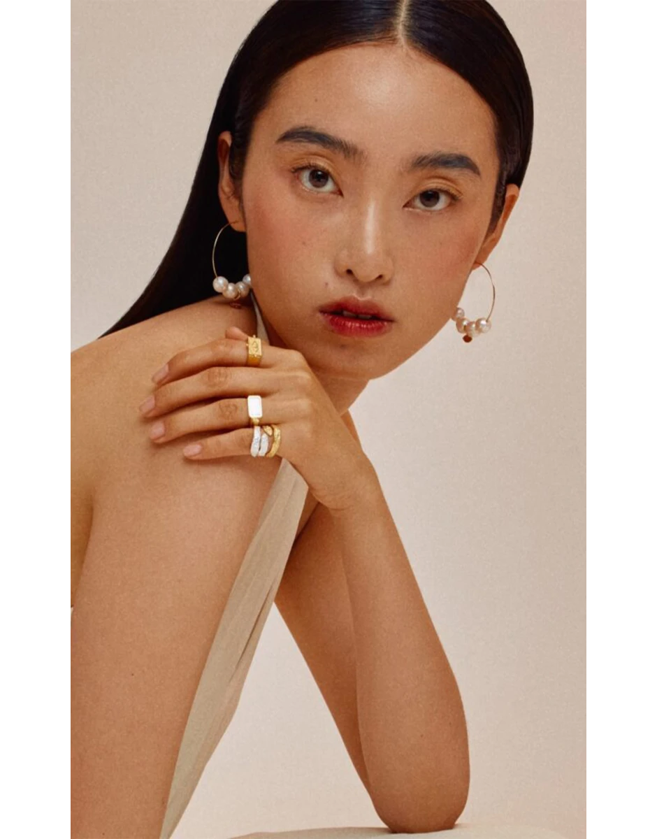 LOLLIPOP EYE PEARL HOOPS