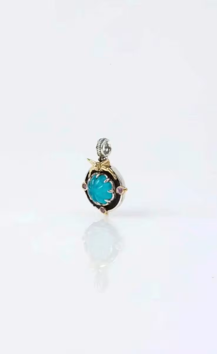 PENDANT WITH CRYSTAL AND PINK SAPPHIRE