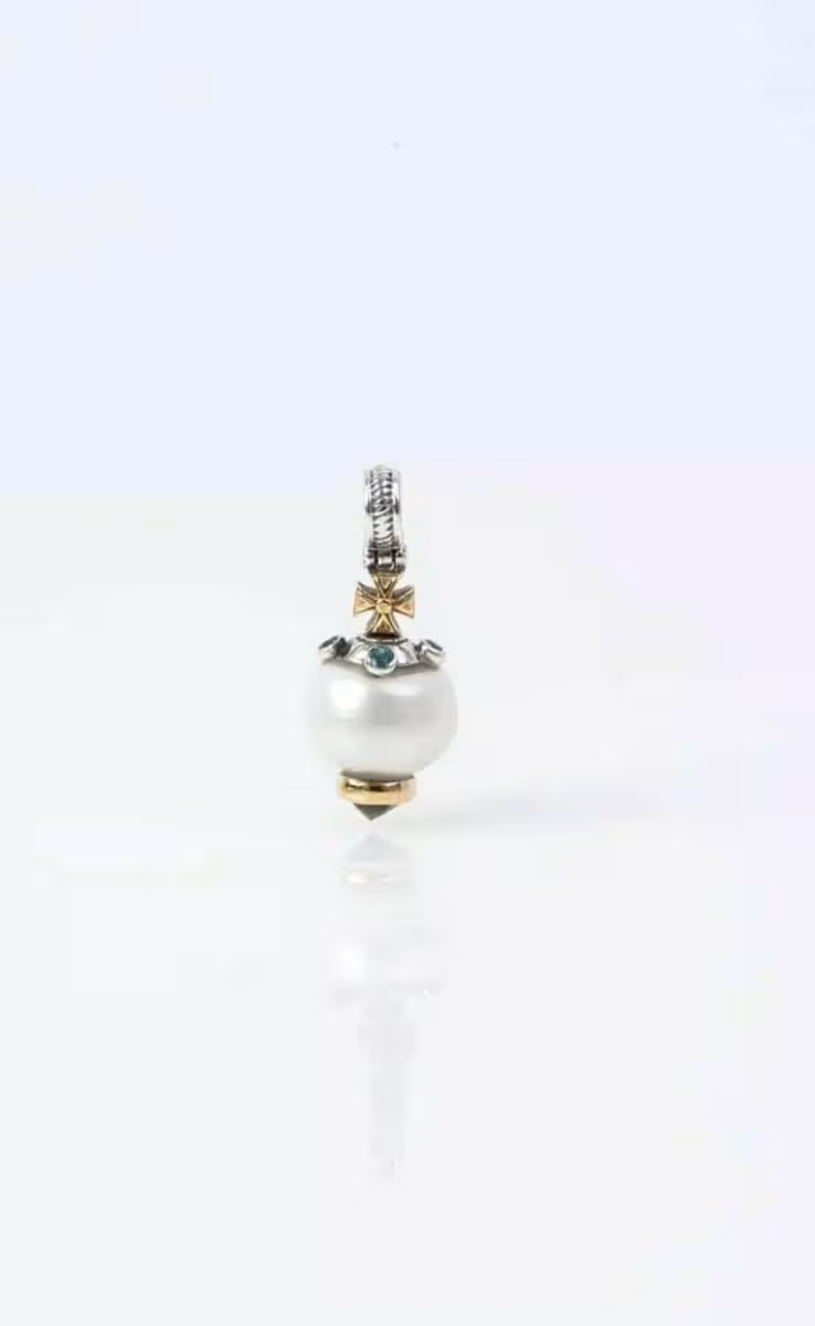 MUSE PENDANT WITH PEARL AND LONDON BLUE TOPAZ