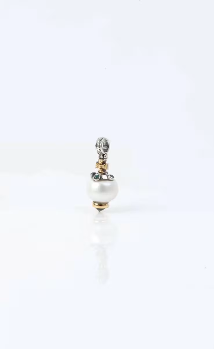 MUSE PENDANT WITH PEARL AND LONDON BLUE TOPAZ