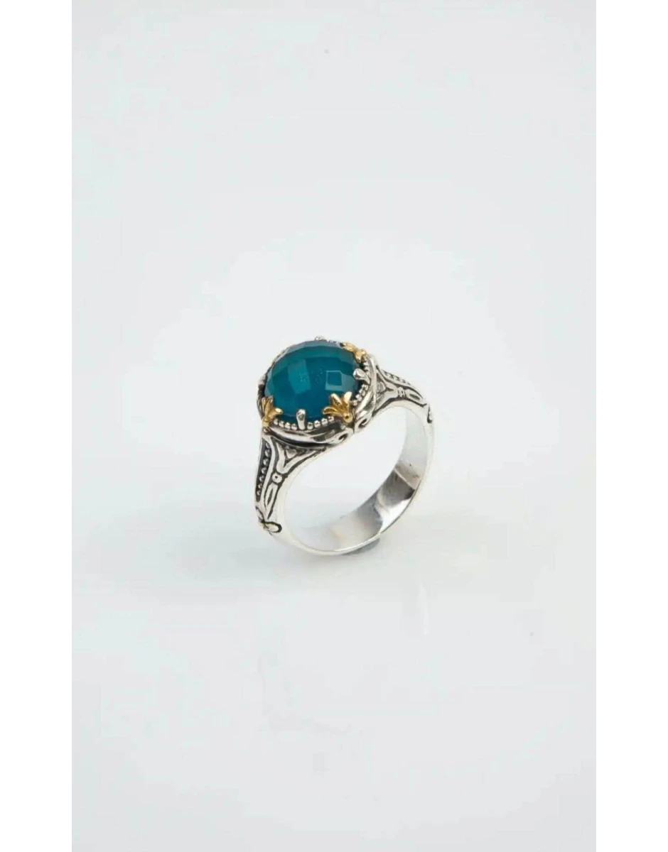 RING WITH ROCK CRYSTAL, BLUE MARINE SPINEL & MOP TRIPLET