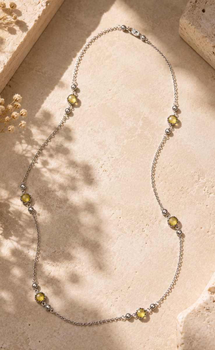 NECKLACE WITH ROCK CRYSTAL, YELLOW AGATE & MOP TRIPLET