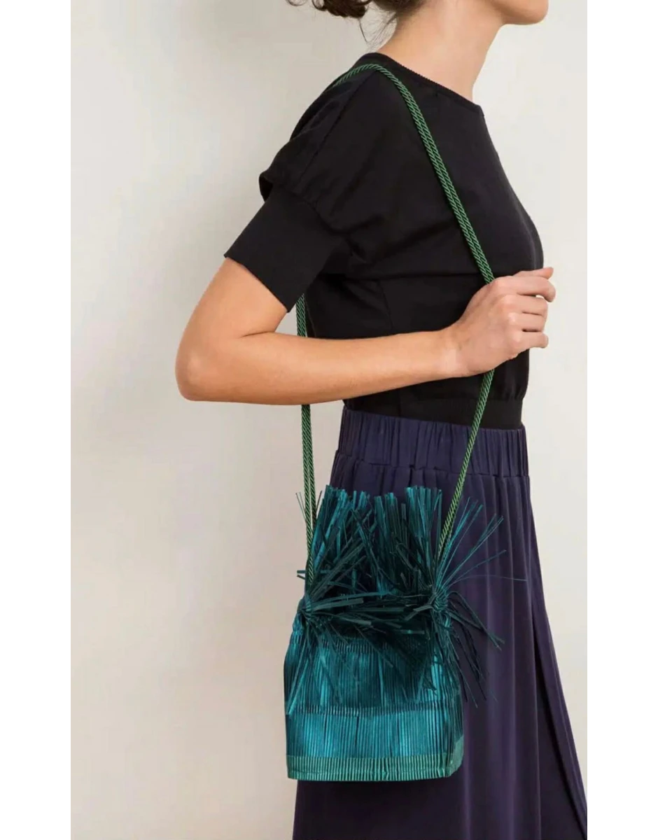 ΤΣΑΝΤΑ IS THIS A BAG? -IB- ΠΕΤΡΟΛ