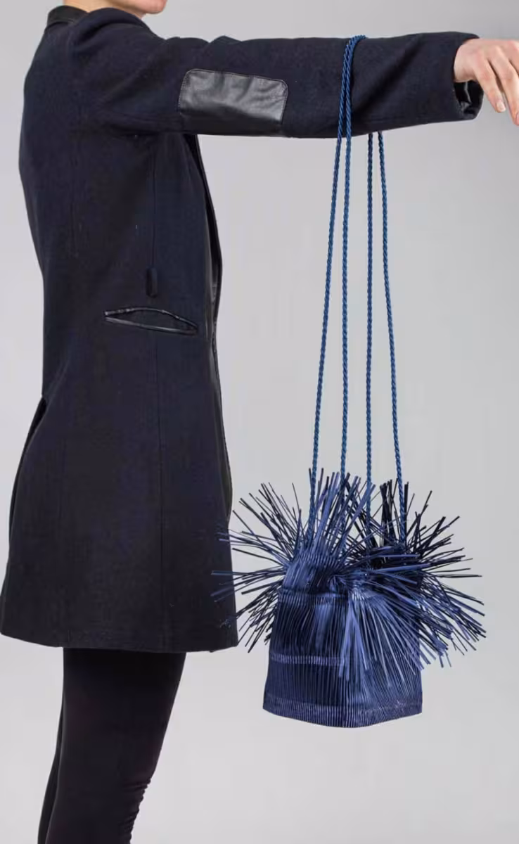 ΤΣΑΝΤΑ IS THIS A BAG? -IB-ΣΚΟΥΡΟ ΜΠΛΕ