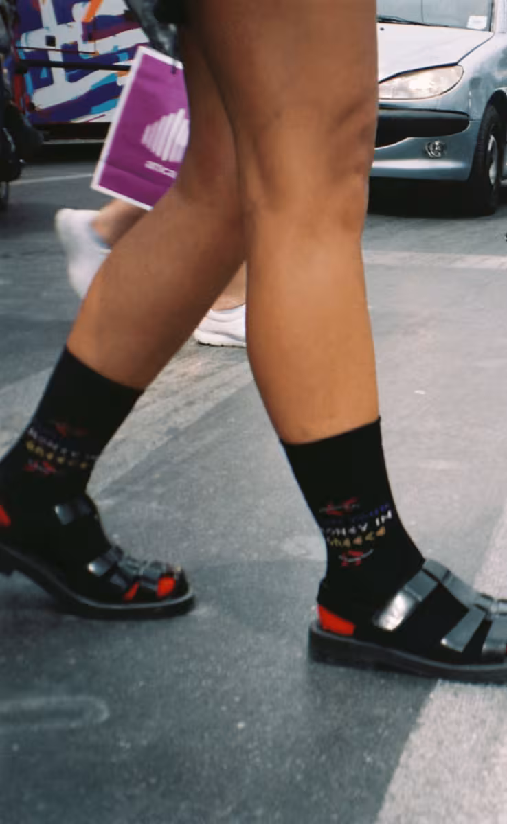 LEAVE YOUR MONEY SOCKS BLACK