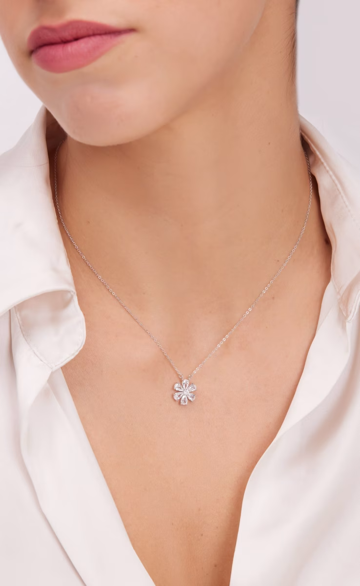 NECKLACE WHITE LA VIE EST BELLE