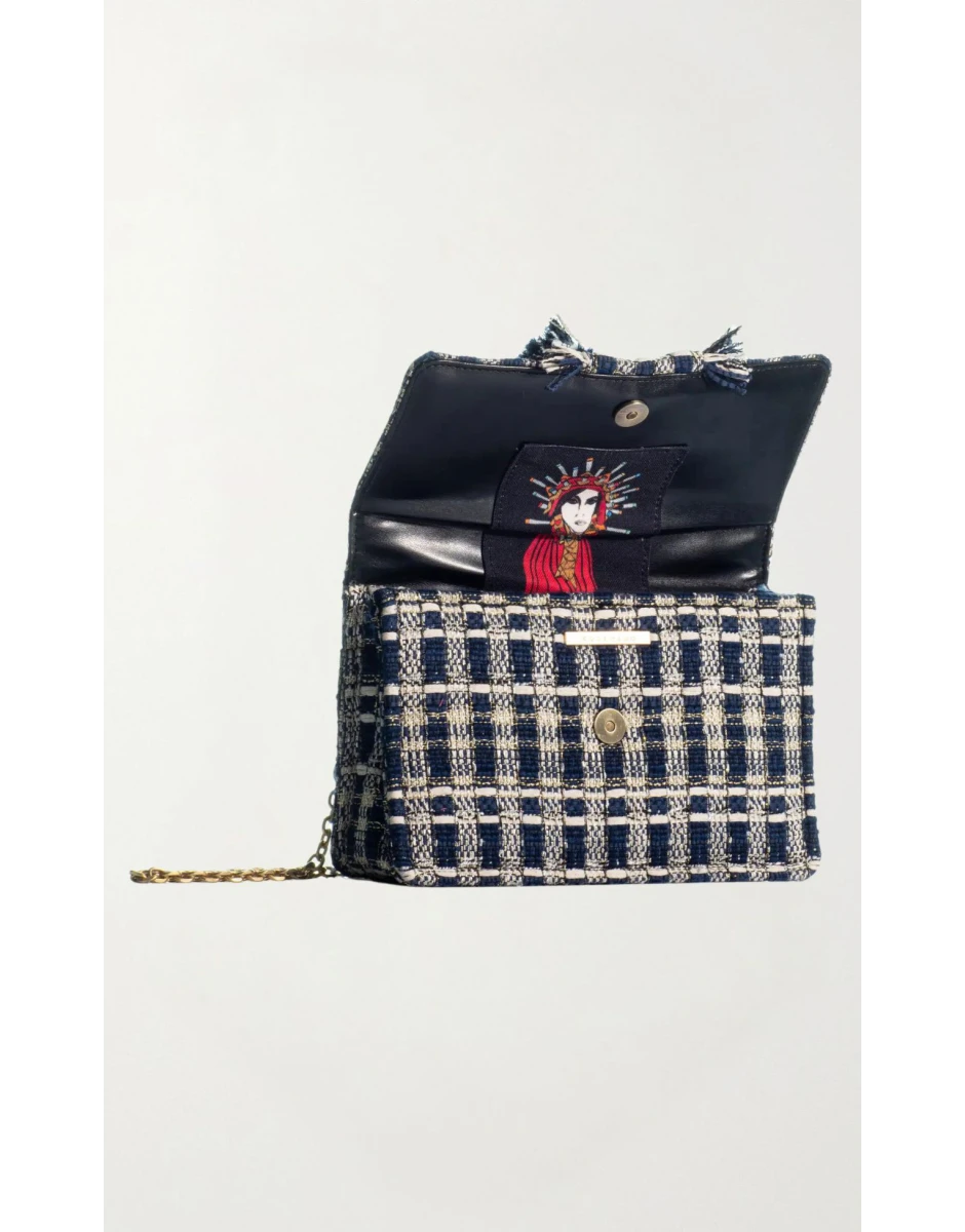 THE LUCERNE BLUE GOLD