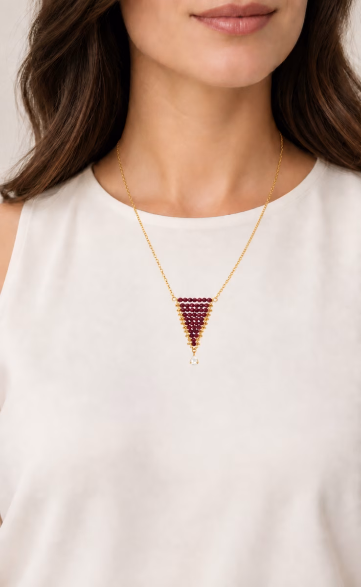 24K GOLD-PLATED PENDANT NECKLACE