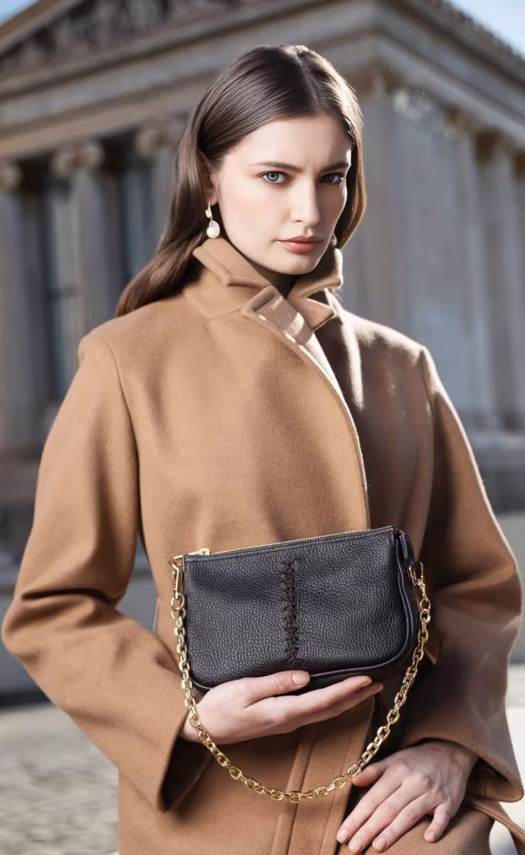 DIONE POUCH BROWN