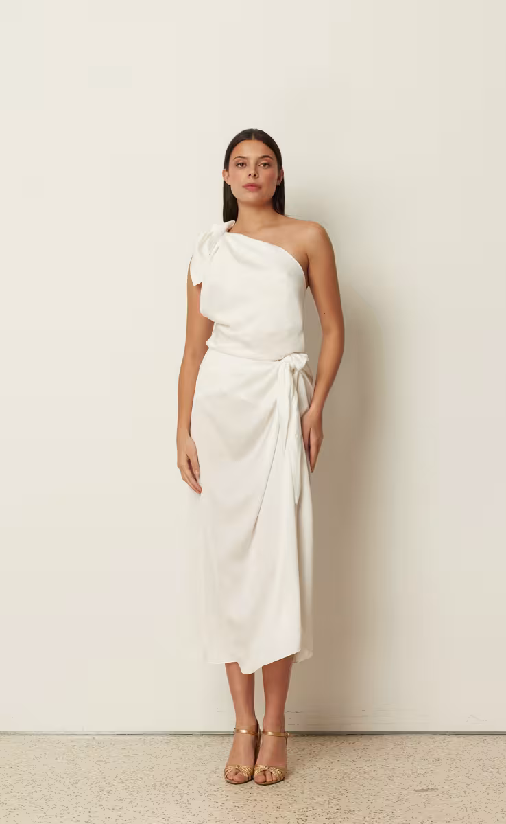 SILKY ONE SHOULDER TOP WHITE
