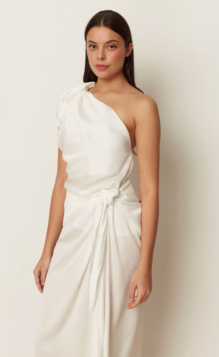 SILKY ONE SHOULDER TOP WHITE