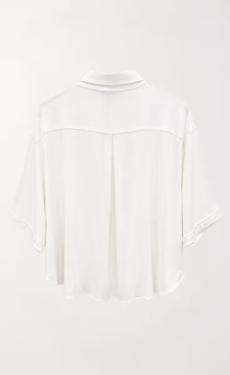 ΠΟΥΚΑΜΙΣΟ ΕΚΡΟΥ