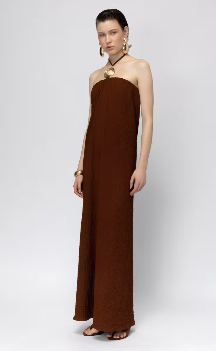 COCONUT STRAPLESS DRESS WITH ROUND JEWELRY AT THE CENTER BROWN