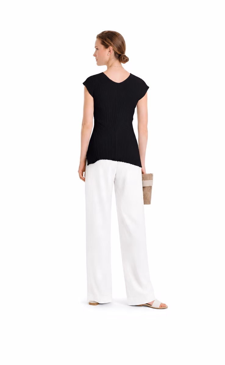 CROSSED TOP BLACK