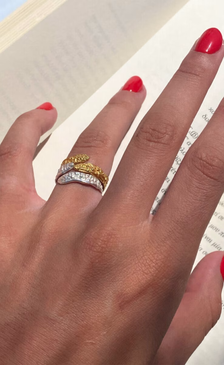 DIVINE HUG SILVER RING TWISTED