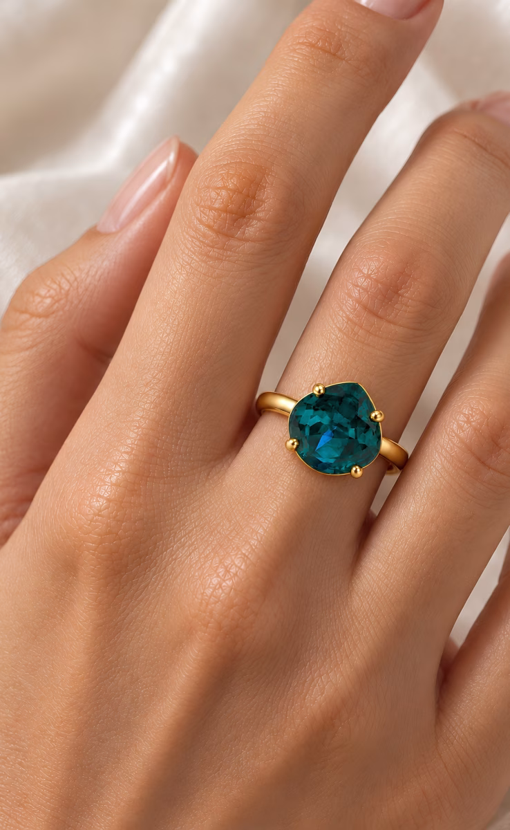 SQUARE GOLD PLATED RING EMERALD