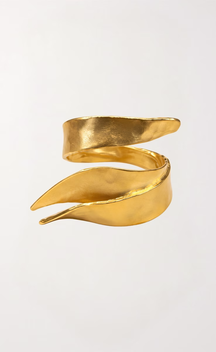 GOLDPLATED RING WITH LEAVES