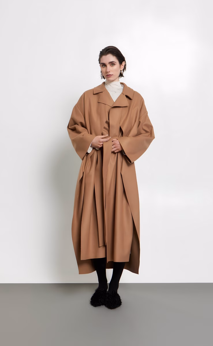 LONG COAT W26293 WITH BELT AND INNER PANELS TABAC