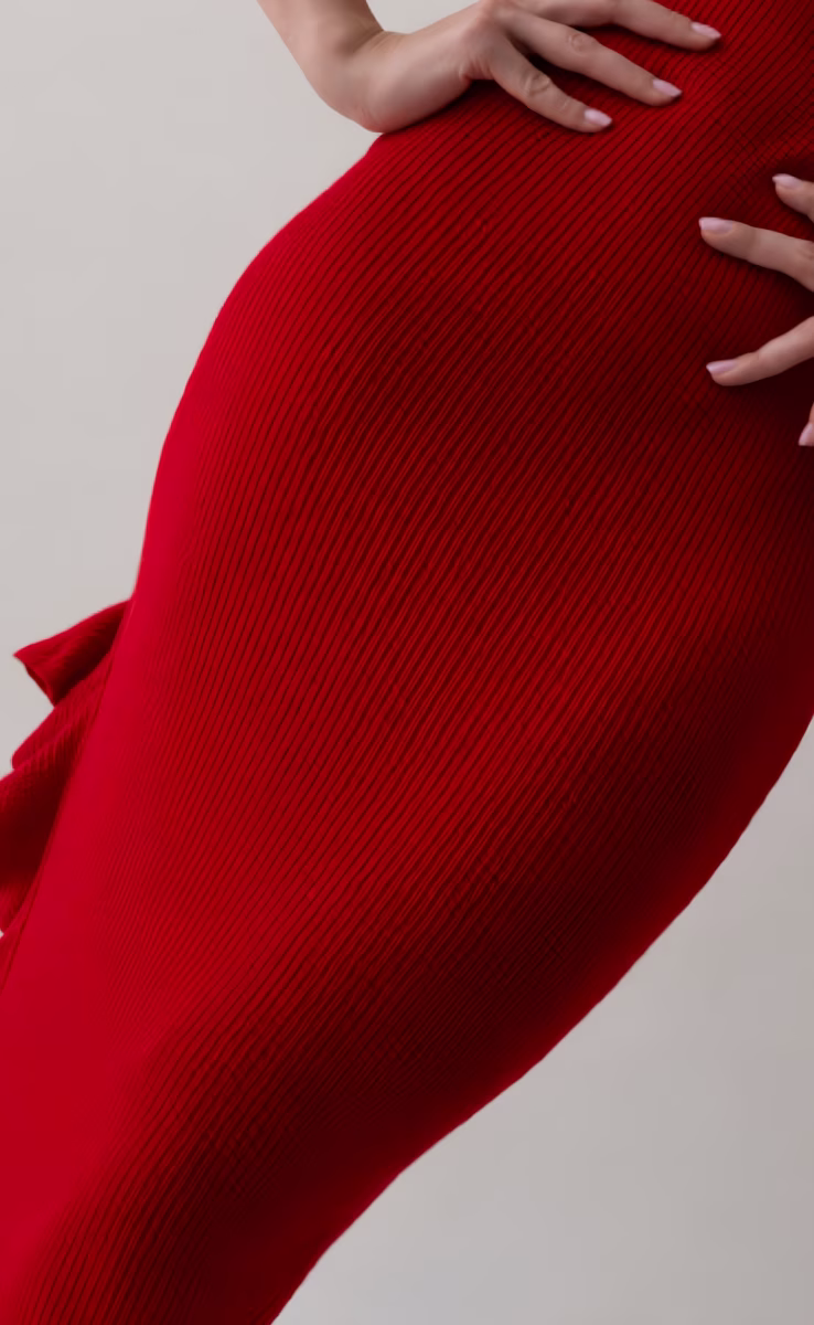 DRESS WITH A CUT RED