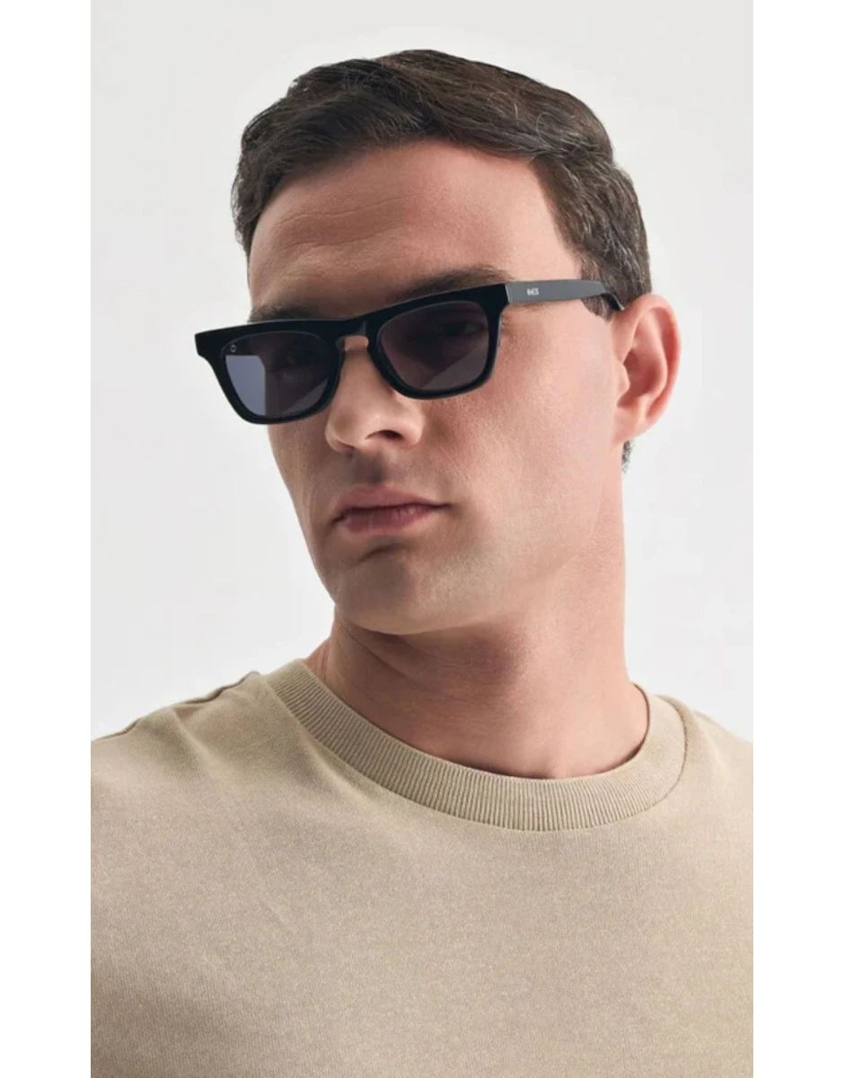 SUNGLASSES EREVOS BLACK ICARIA WITH SHADE GREY LENSES