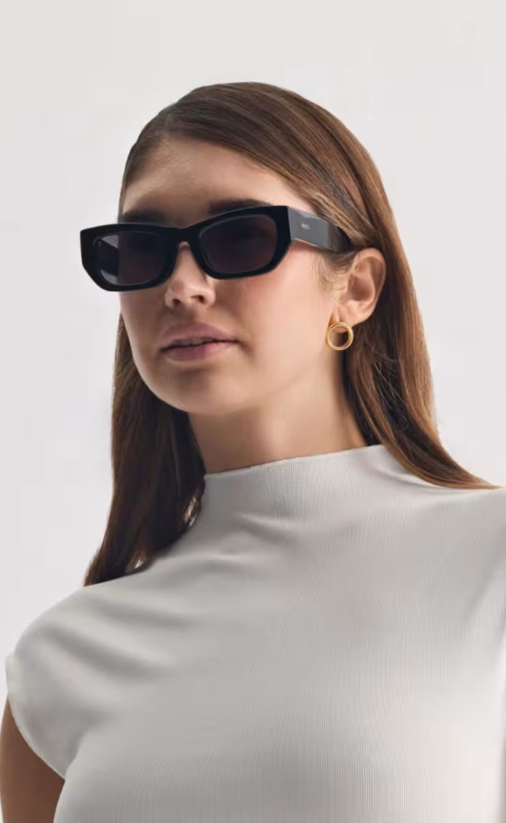 SUNGLASSES HYDRA EREVOS BLACK WITH SHADE GREY LENSES