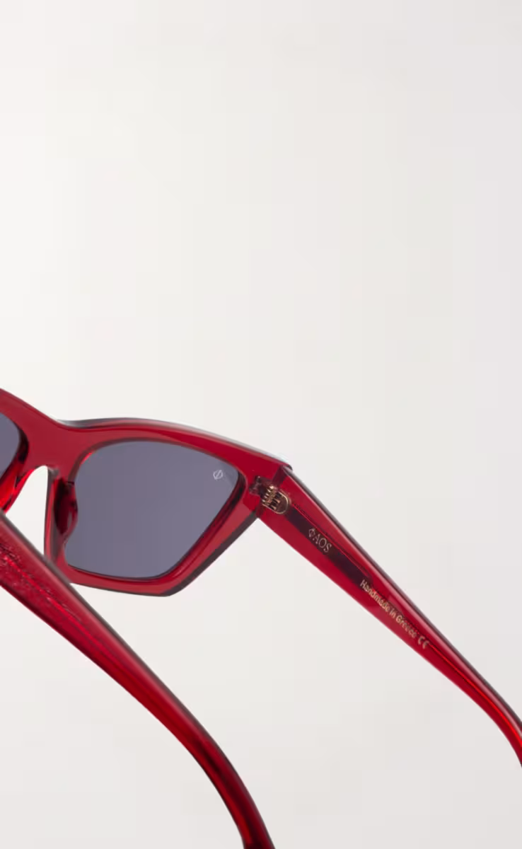SUNGLASSES CORFU IN CRYSTAL RED WITH SHADE GREY LENSES