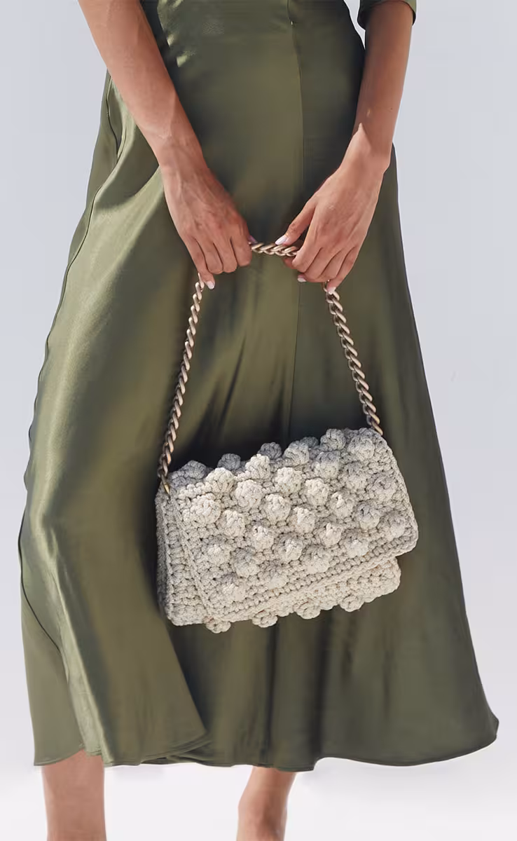 HANDMADE CLUTCH BUBBLES OFF WHITE WITH METALLIC CHAIN