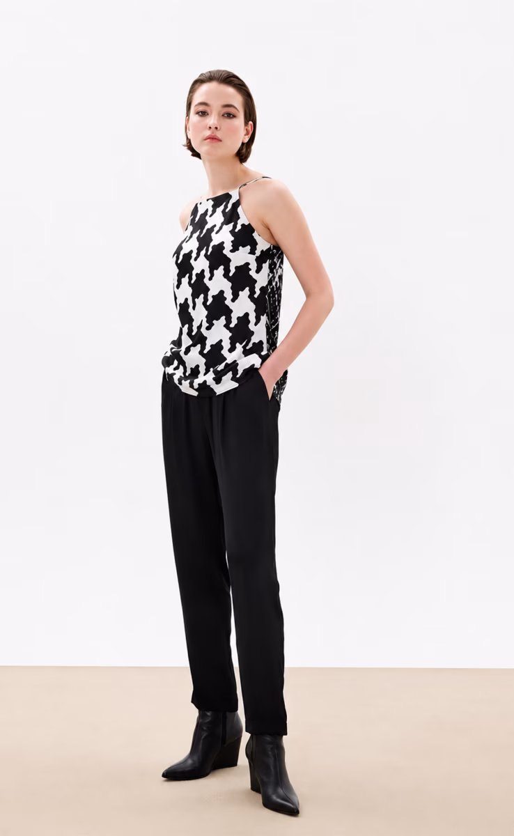 SLEEVELESS BIAS CUT TOP BLACK / WHITE
