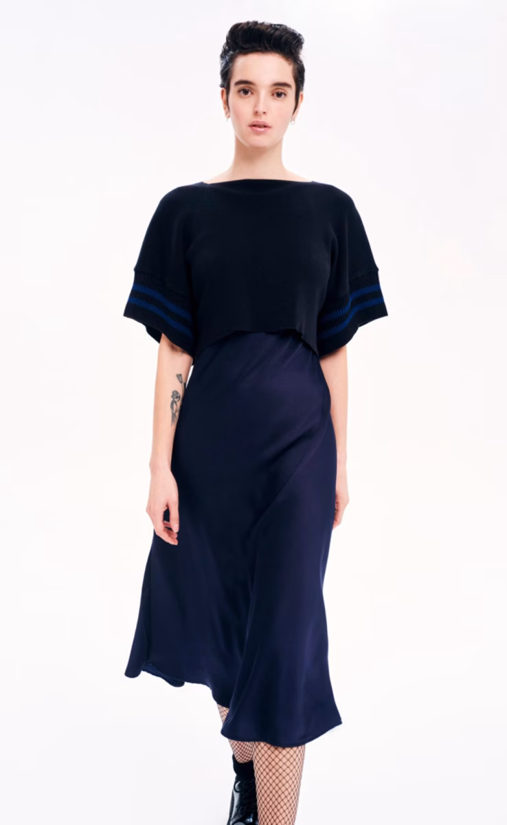 KNIT CROP TOP BLACK-BLUE